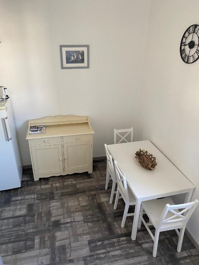 Les Remparts Apartment Saint-Martin-de-Re Bagian luar foto