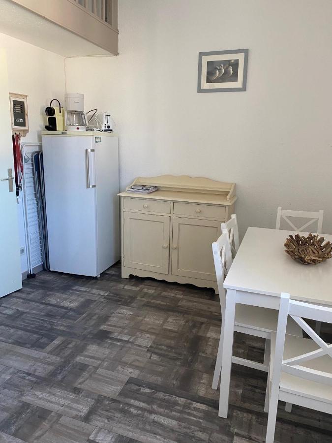 Les Remparts Apartment Saint-Martin-de-Re Bagian luar foto