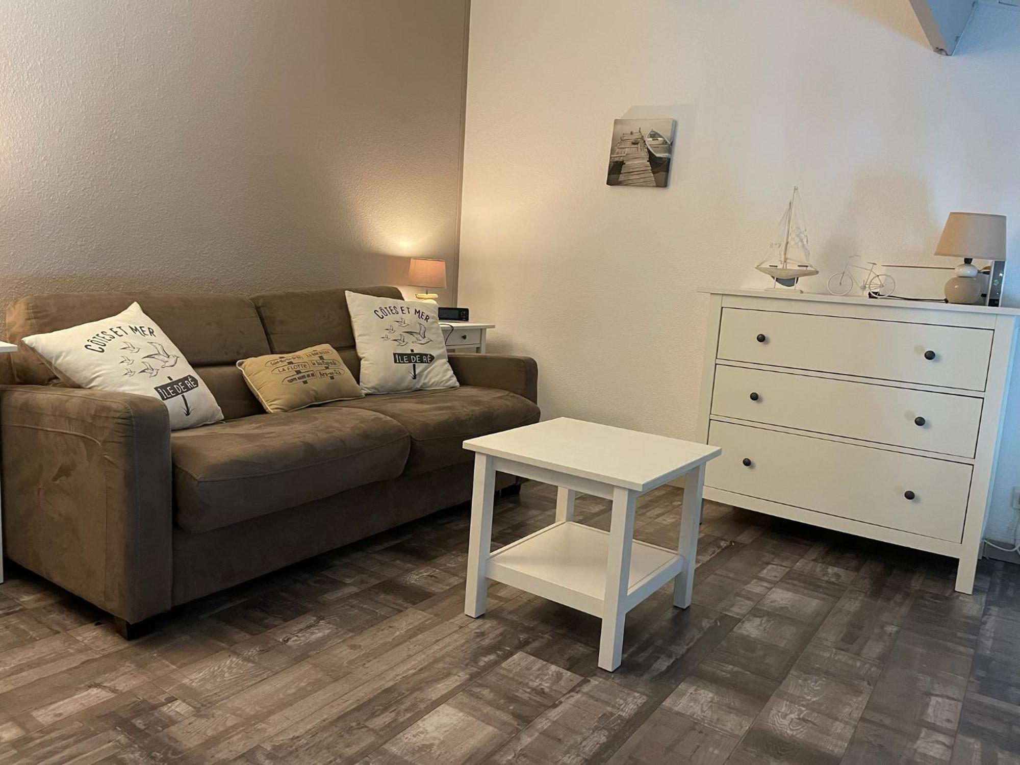 Les Remparts Apartment Saint-Martin-de-Re Bagian luar foto